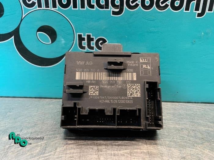 Module verrouillage central des portes d'un Volkswagen Golf, Volkswagen, -, 3 mois de garantie, Utilisé