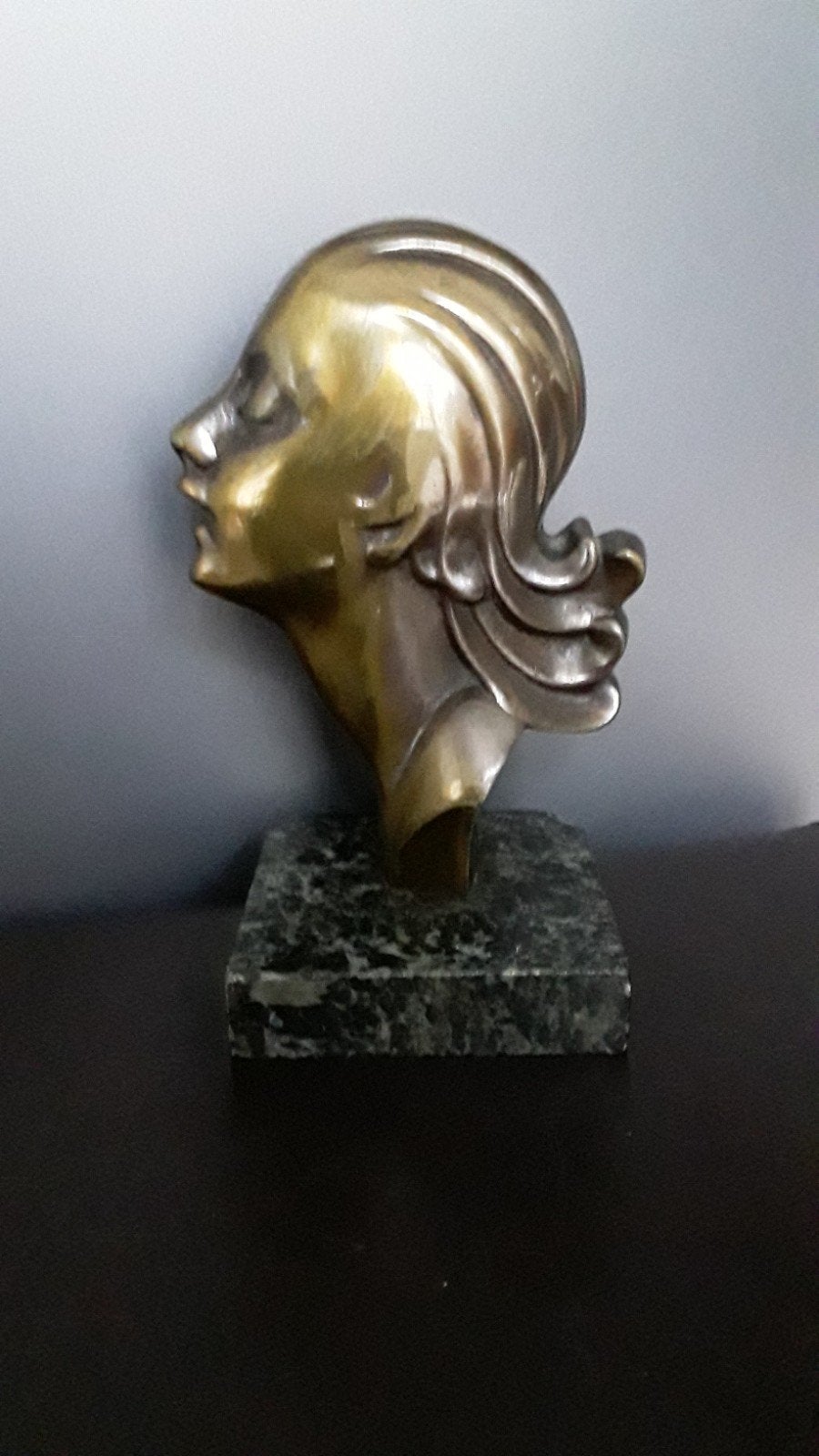 Bronzen art deco beeld op marmeren sokkel, Ophalen of Verzenden