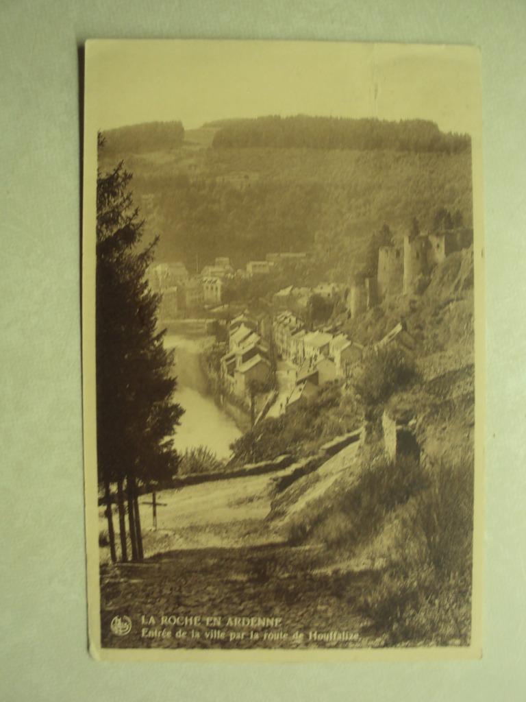 53488 - LA ROCHE EN ARDENNE - ENTREE DE LA VILLE - 2 FOTO'S, Envoi