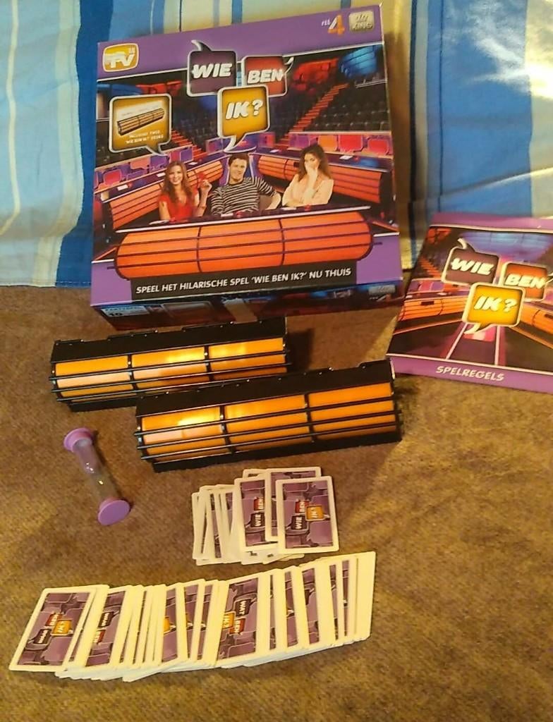 Wie ben ik gezelschapsspel, Hobby en Vrije tijd, Gezelschapsspellen | Bordspellen, Ophalen of Verzenden, King