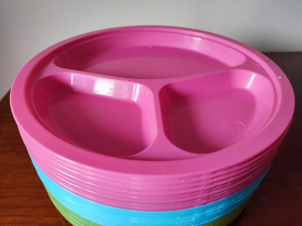 24 assiettes en plastique neuves, Enlèvement ou Envoi, Neuf, Assiettes(s)