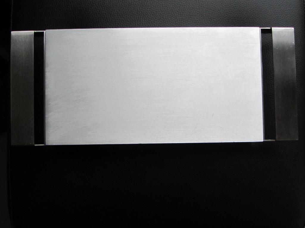 Design schotelverwarmer, Enlèvement, Utilisé