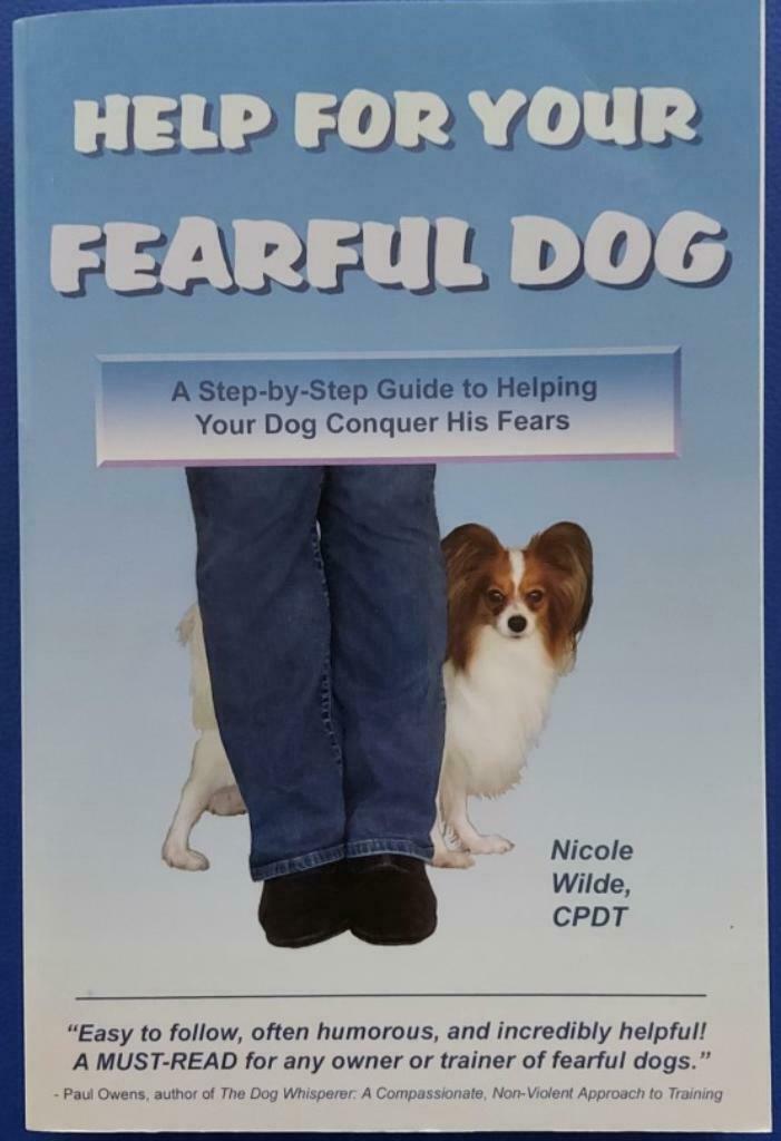 Boek voor hondentraining: HELP for your fearfull dog, Ophalen of Verzenden, Zo goed als nieuw, Honden