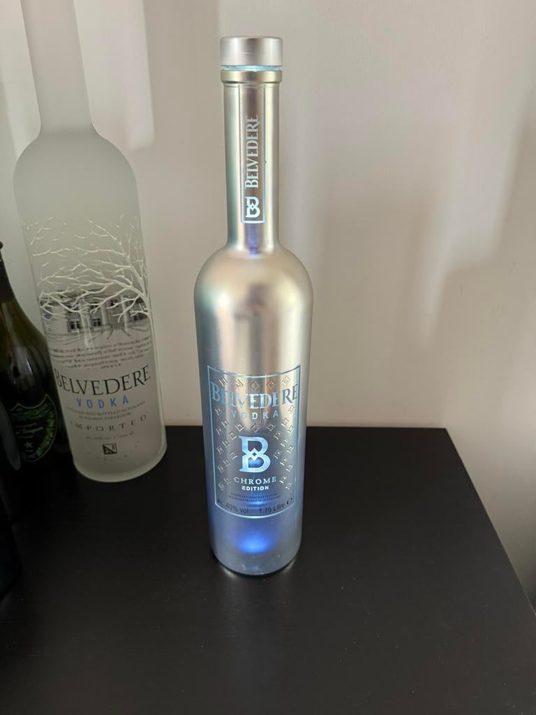 1 lege Magnum-fles van 1,5 liter Belvedere, Ophalen of Verzenden