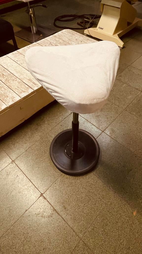 Siège de selle (ergonomique) à bascule mobile, Maison & Meubles, 1 tabouret, Enlèvement, Utilisé
