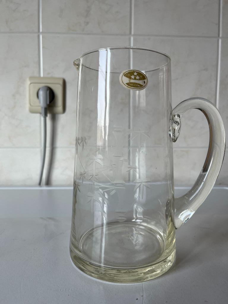 Glazen waterkaraf, Ophalen of Verzenden, Zo goed als nieuw, Glas, Glas of Glazen