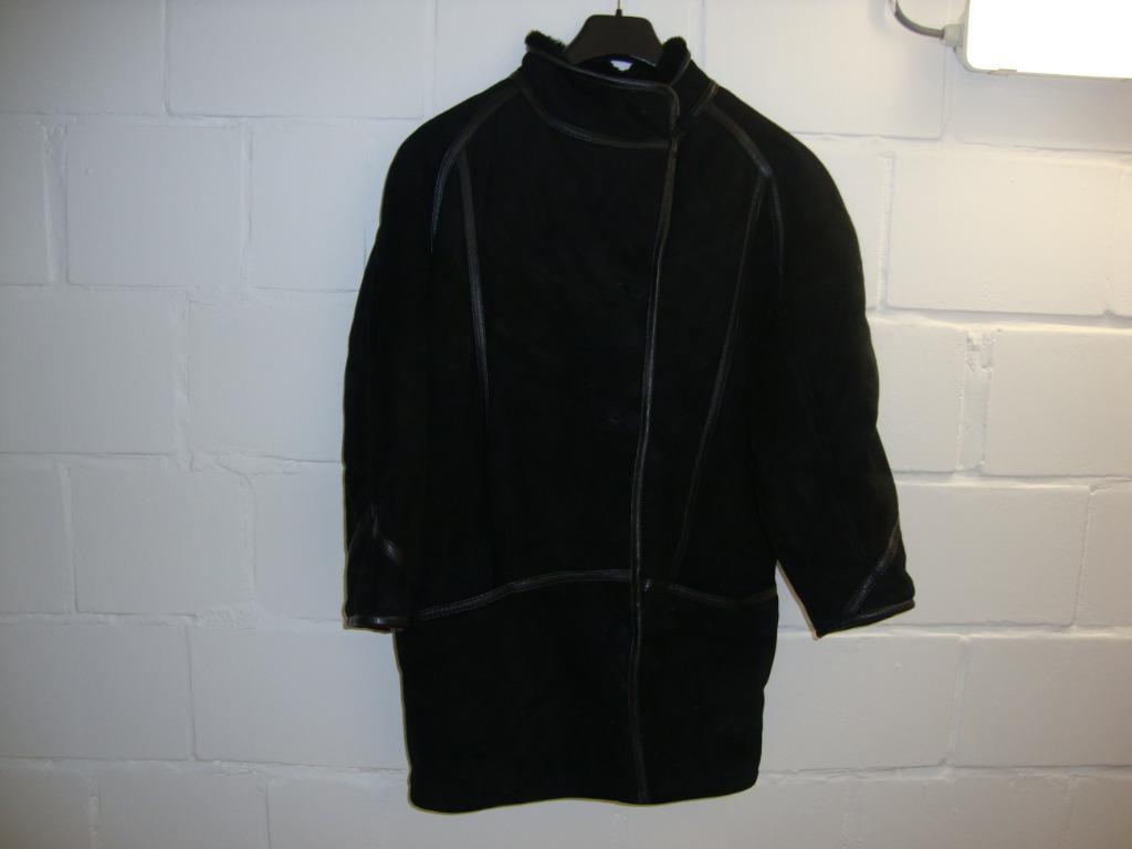 Damesmantel Mouton, Zwart, Gedragen, Couture Daim Selva, Ophalen