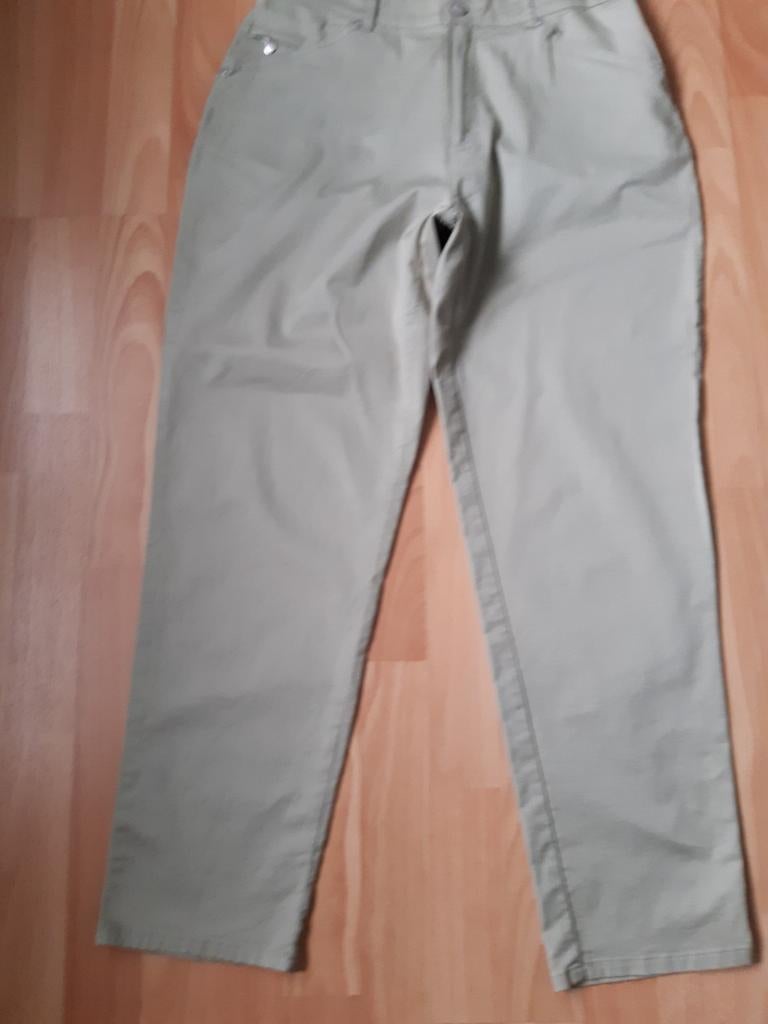Damesbroek, Kleding | Dames, Broeken en Pantalons, Biaggini, Maat 42/44 (L), Ophalen of Verzenden, Zo goed als nieuw