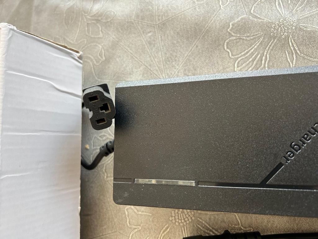 Oplader batterij Li-ion fiets Chargeur batterie Li-ion vélo, Fietsen en Brommers, Ophalen of Verzenden, Nieuw