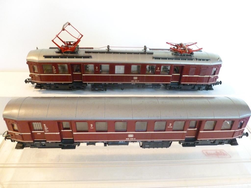 TRAINS HO, Enlèvement ou Envoi, Comme neuf, Courant continu, Roco