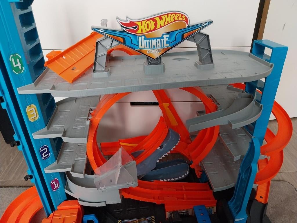 GARAGE HOTWHEELS Ultieme haai, Ophalen, Gebruikt