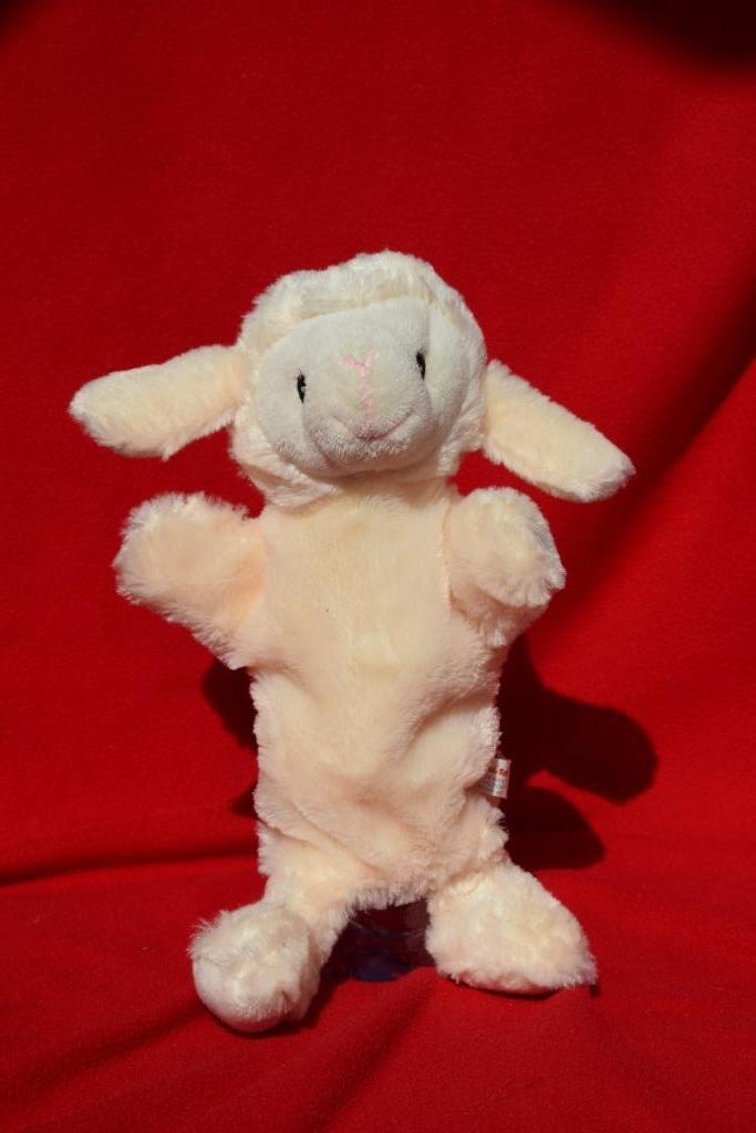 zeer zachte handpop Toi Toys schaap, Ophalen of Verzenden, Gebruikt, Overige typen