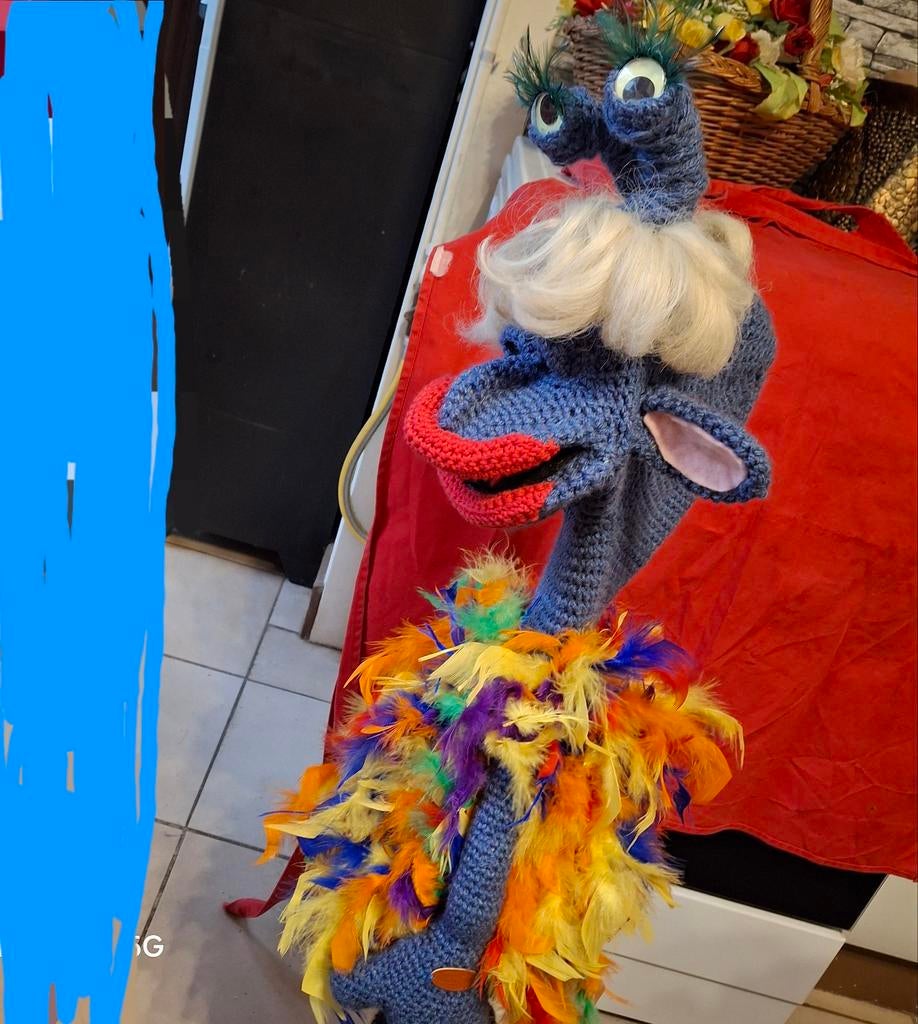 Handpop Alien met mooie veren, Ophalen of Verzenden