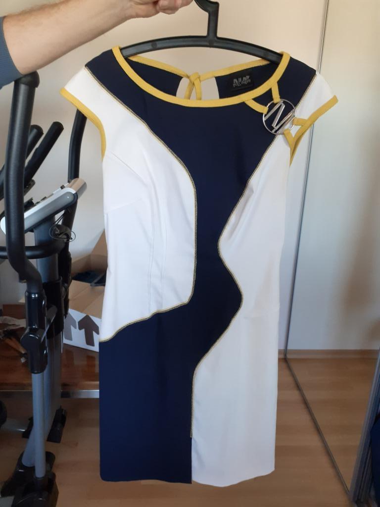 Jurk Nicky Vankets Mt 38, Enlèvement, Porté, Taille 38/40 (M), Sous le genou