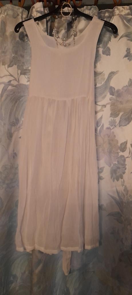 Wit kleedje,14j,€5,juwelen inbegrepen, Ophalen, Gebruikt, 146 t/m 152, Meisje