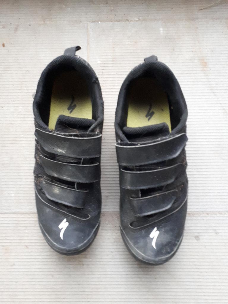 39 fietsschoenen met kliksysteem, Fietsen en Brommers, Ophalen, Gebruikt, Kinderen, Specialezed