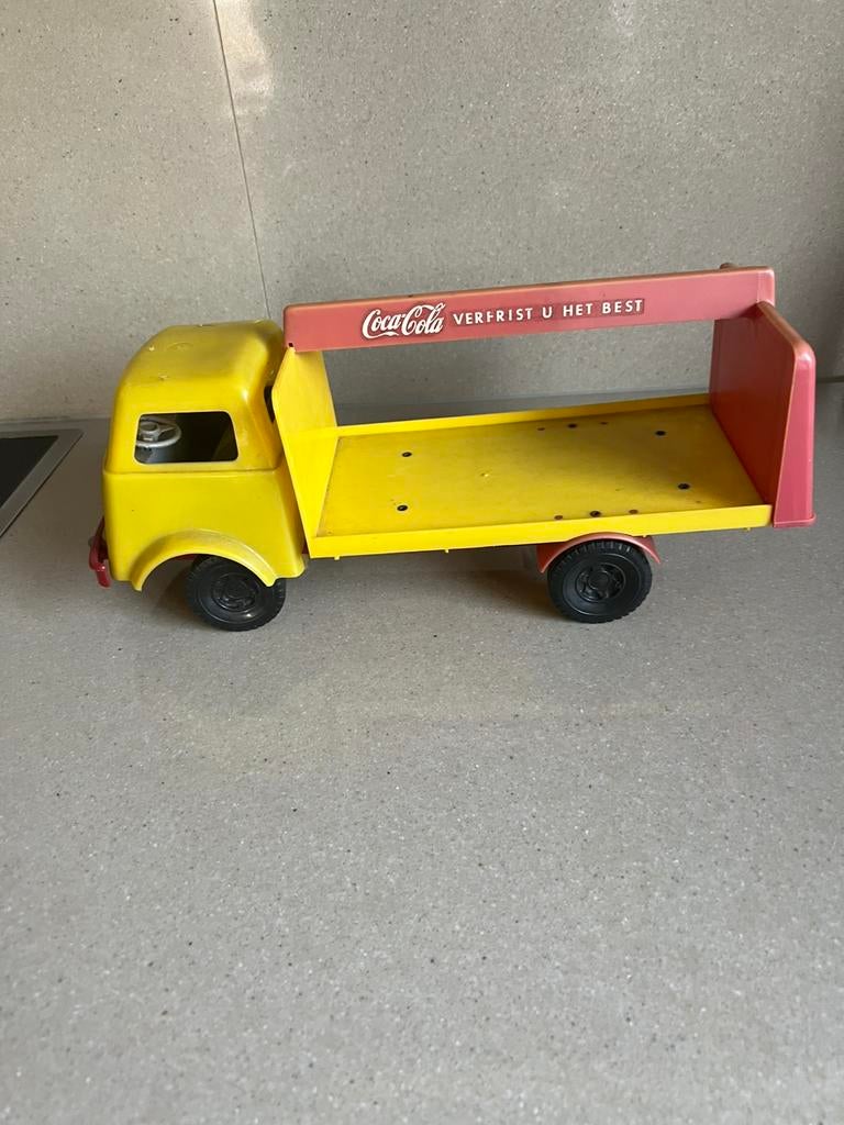 Vieux petit camion Coca Cola, Envoi