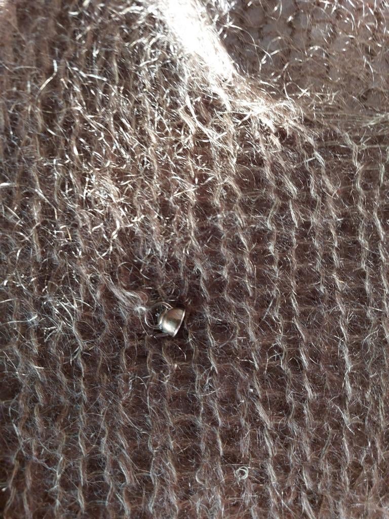 Mohair truien, Ophalen