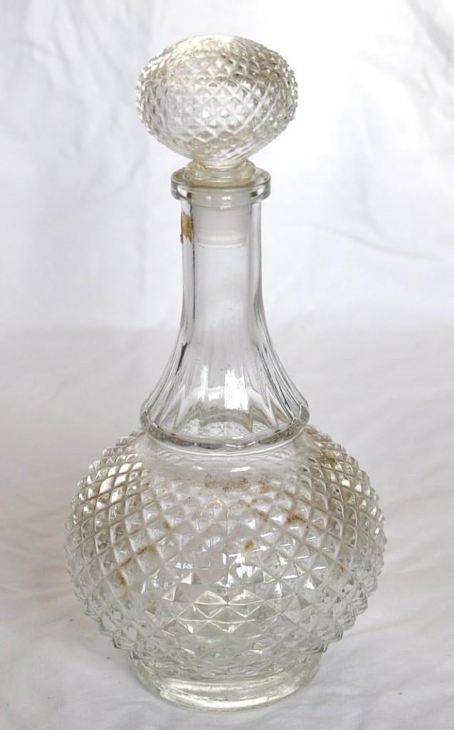 carafe a liqueur boule moulage diamant, Antiquités & Art, Enlèvement ou Envoi