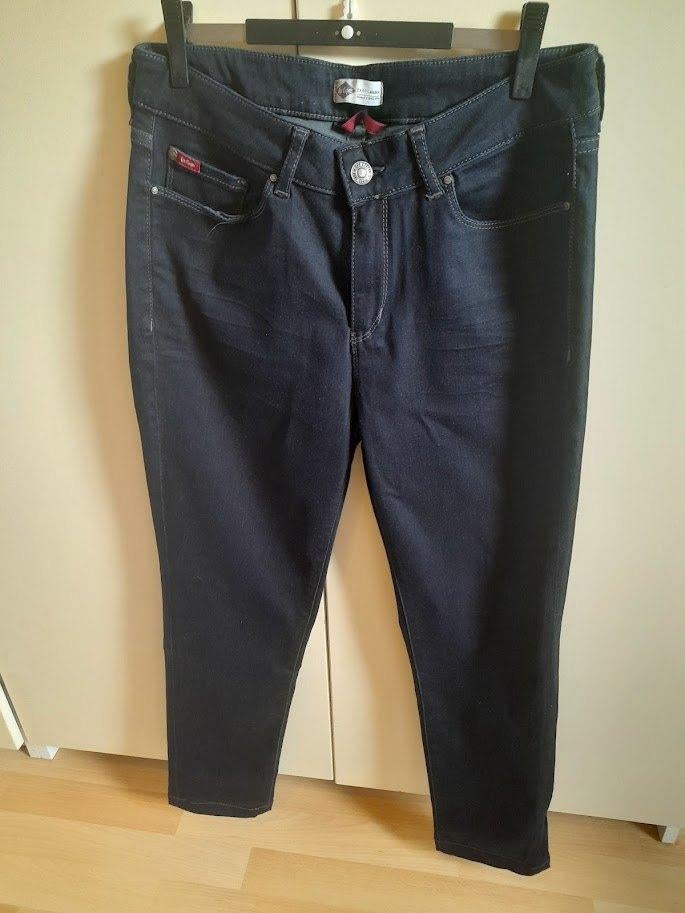 Jean Lee Cooper bleu foncé — taille W28 L30, W28 - W29 (confection 36), Enlèvement ou Envoi, Lee cooper, Comme neuf