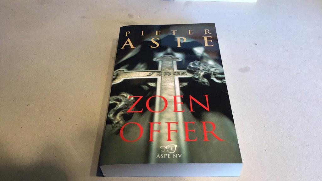 Pieter Aspe zoenoffer(d1), Ophalen of Verzenden, Zo goed als nieuw, Pieter Aspe, België