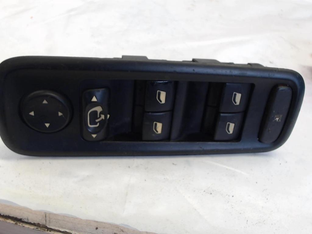 Interrupteur de lève vitre Peugeot 807 2004-2006 14957520XT, Enlèvement ou Envoi, Utilisé, Peugeot