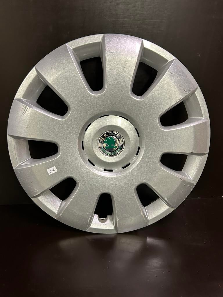 1 Skoda Fabia octavia roomster scala 15" wieldop, Auto diversen, Wieldoppen, Ophalen of Verzenden, Gebruikt