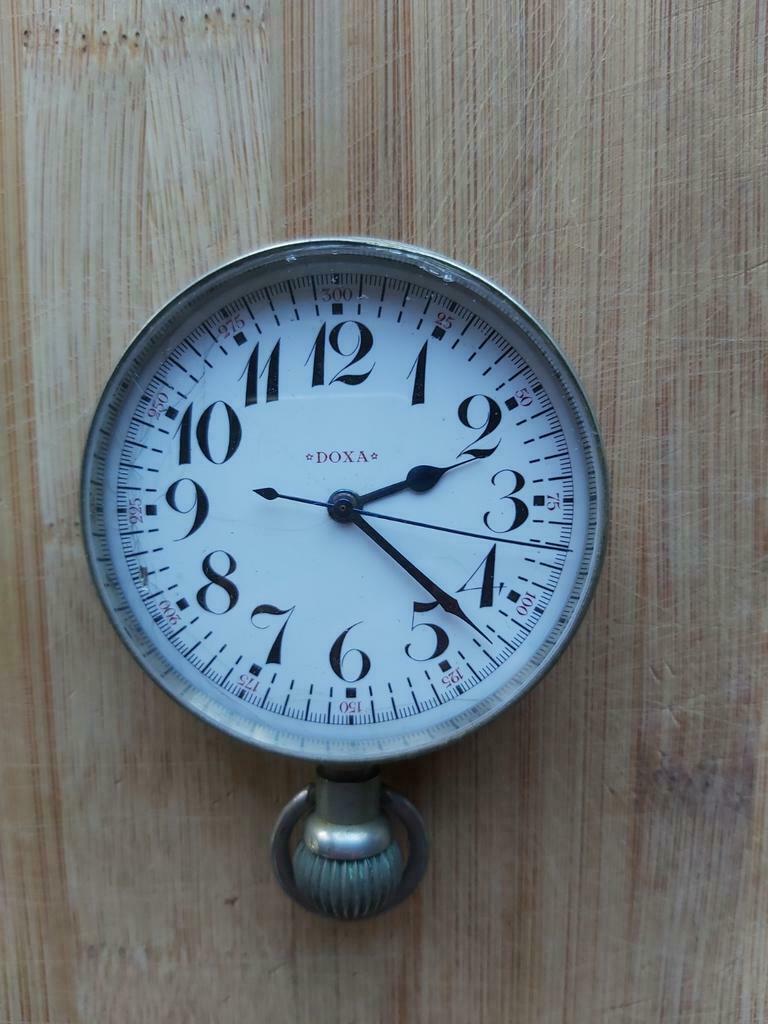 Montre militaire DOXA - circa 1940, Antiquités & Art, Antiquités | Horloges, Enlèvement ou Envoi