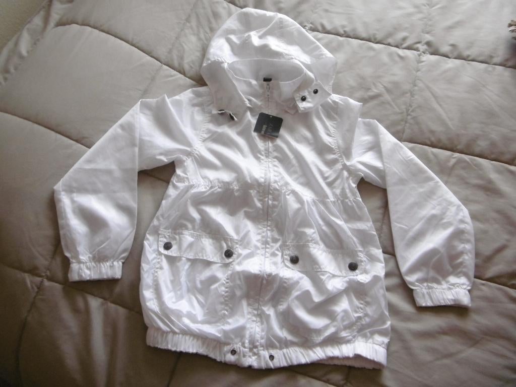 Nieuwe witte jas van Zara met 140-afwerking, Meisje, Nieuw, Ophalen of Verzenden, Jas