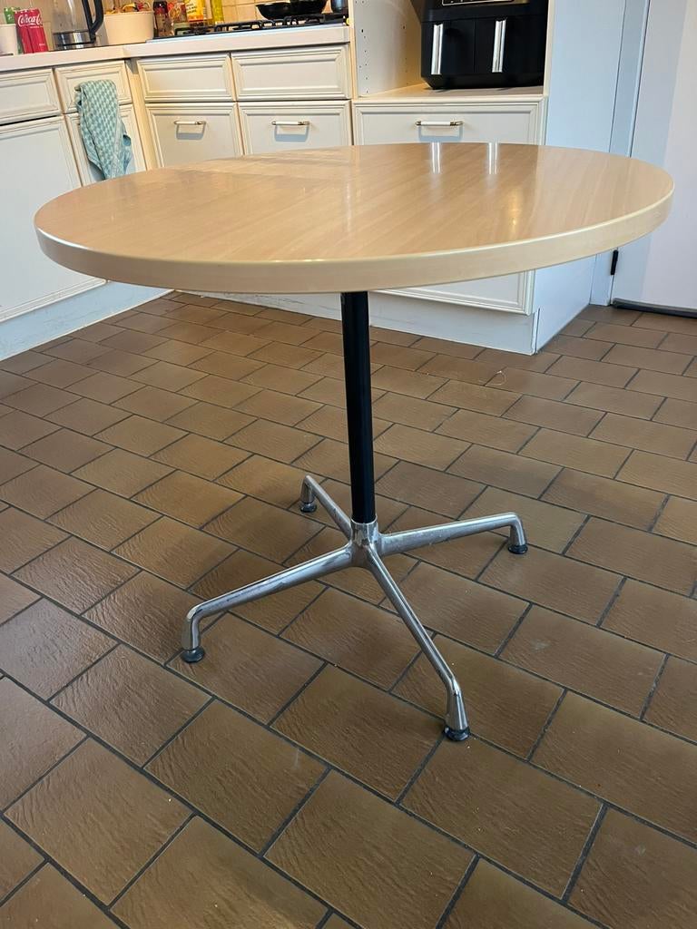 Charles & Ray Eames for Vitra. (80 cm), Enlèvement, Utilisé