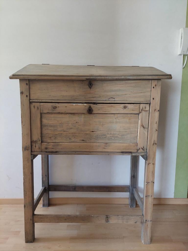 ancien pupitre/pupitre/armoire, Enlèvement, Utilisé