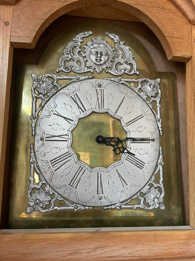 Horloge de parquet en chêne massif années 70, Ophalen