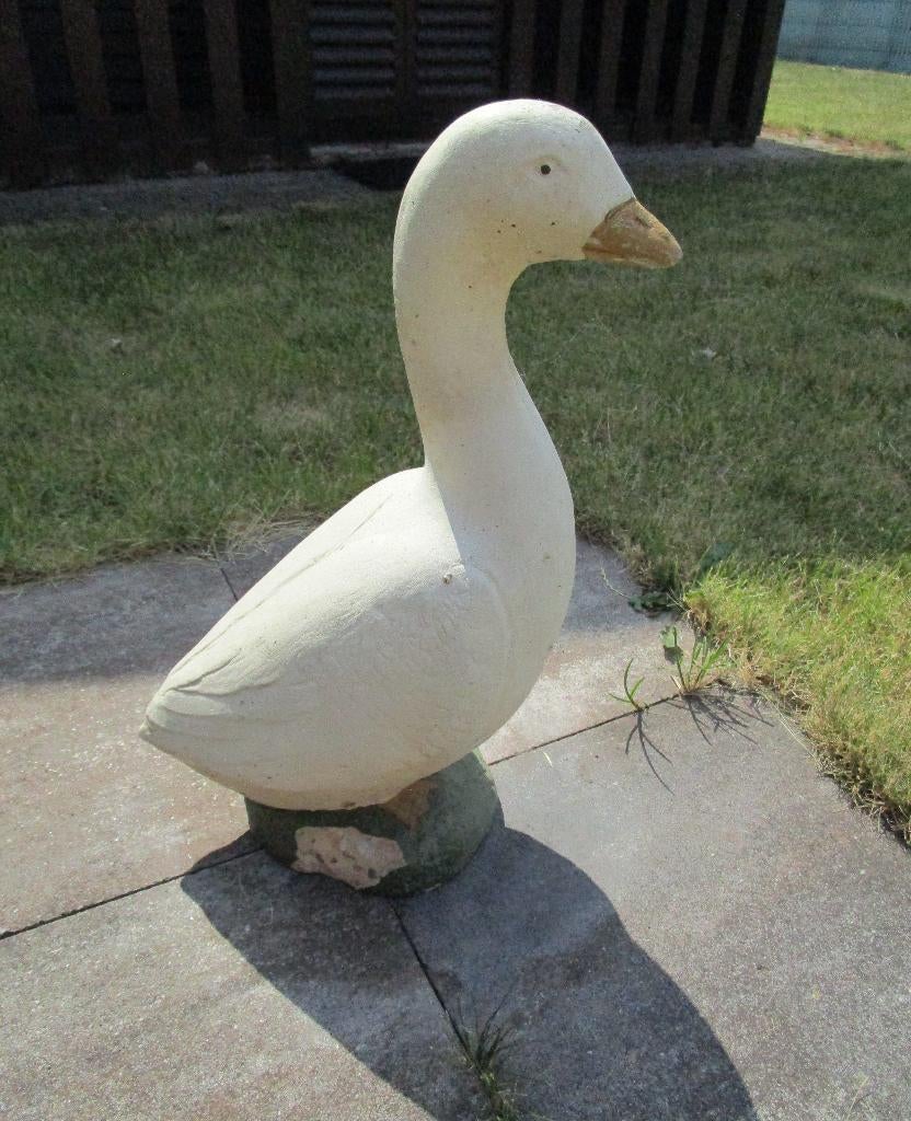 eend uit beton, Tuin en Terras, Ophalen, Gebruikt, Beton, Dierenbeeld