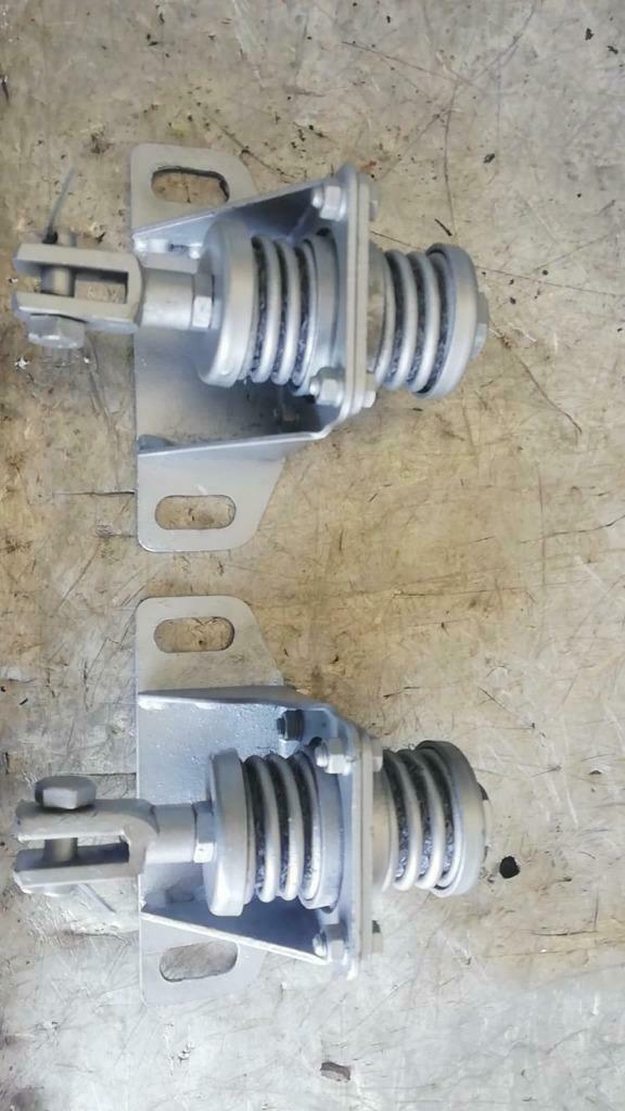 Exhaust mountings Ferrari 348, 355 and Mondial T, Auto-onderdelen, Uitlaatsystemen, Ophalen of Verzenden, Gebruikt, Ferrari