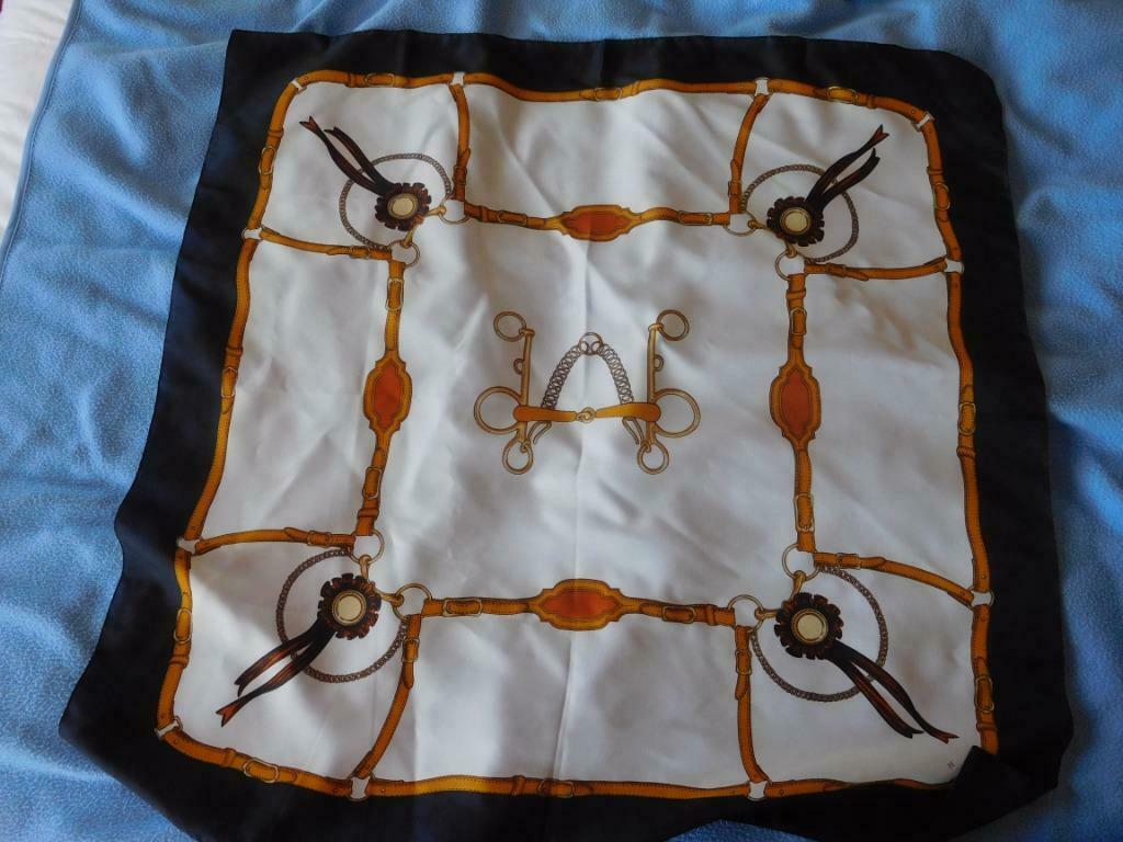 Foulard 77cm, Sans marque, Enlèvement ou Envoi, Neuf