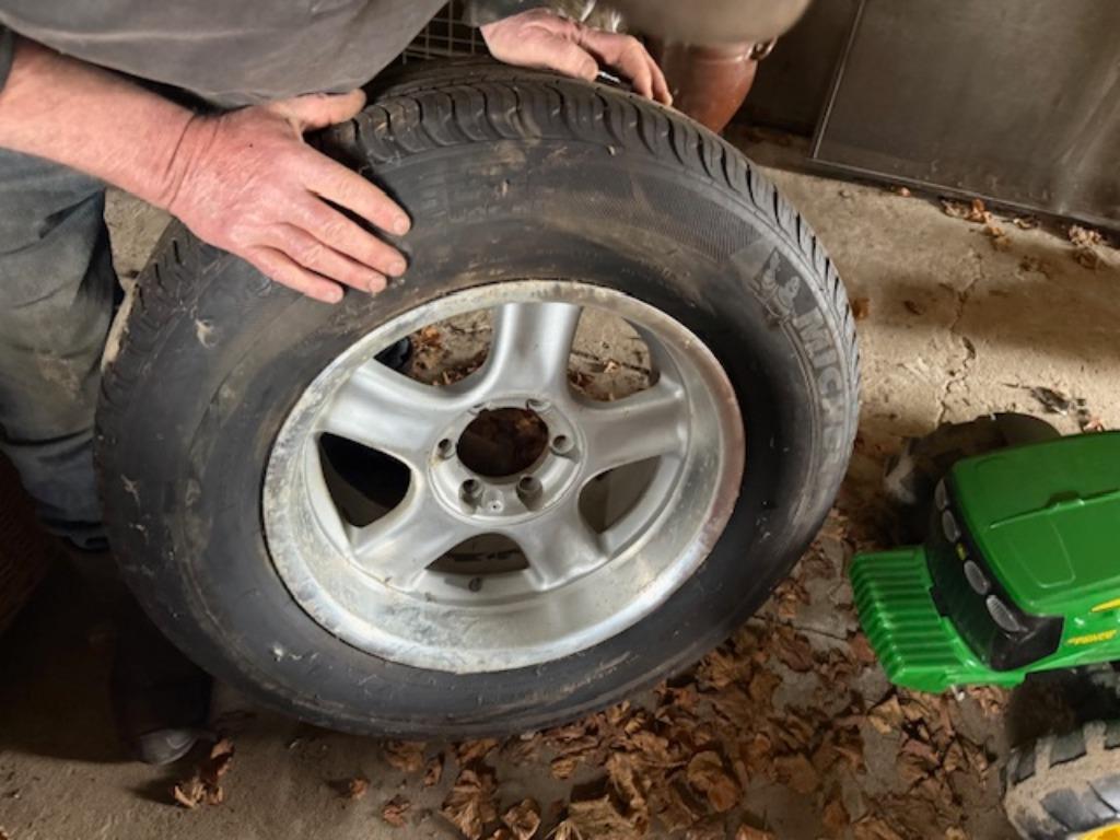 Banden  Michelin + wielen 4 st toyota land cruiser, Auto-onderdelen, Ophalen, Gebruikt, Toyota