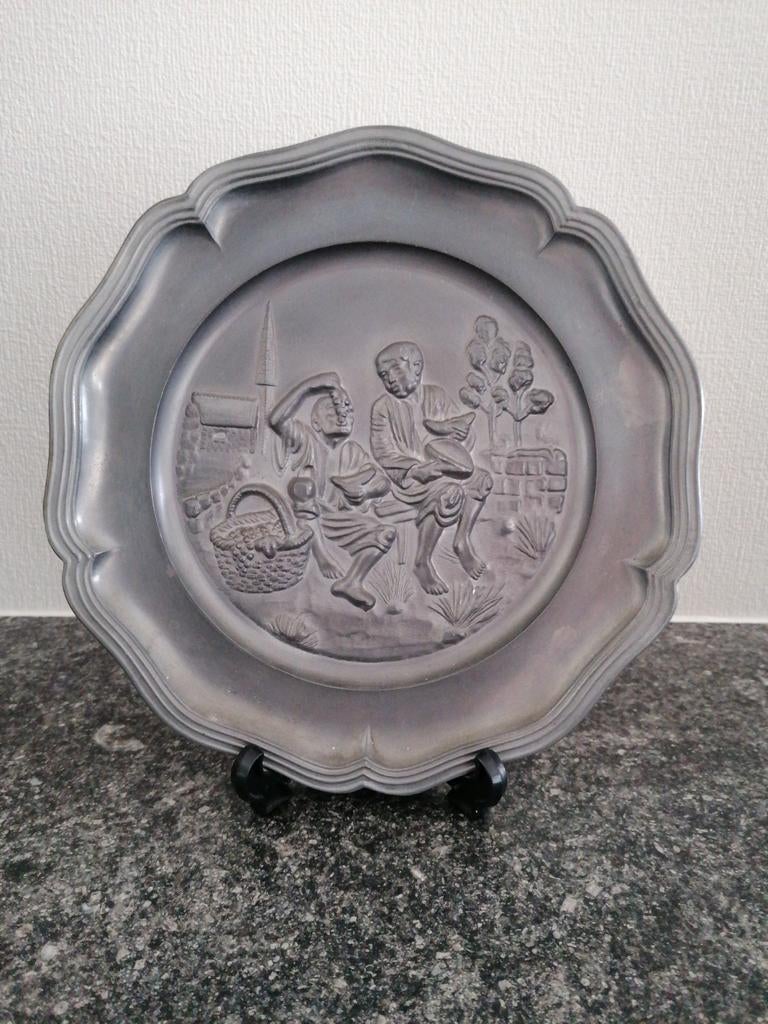 Vintage decoratief bord/muurplaat 'Grapes and Melon eaters', Enlèvement ou Envoi