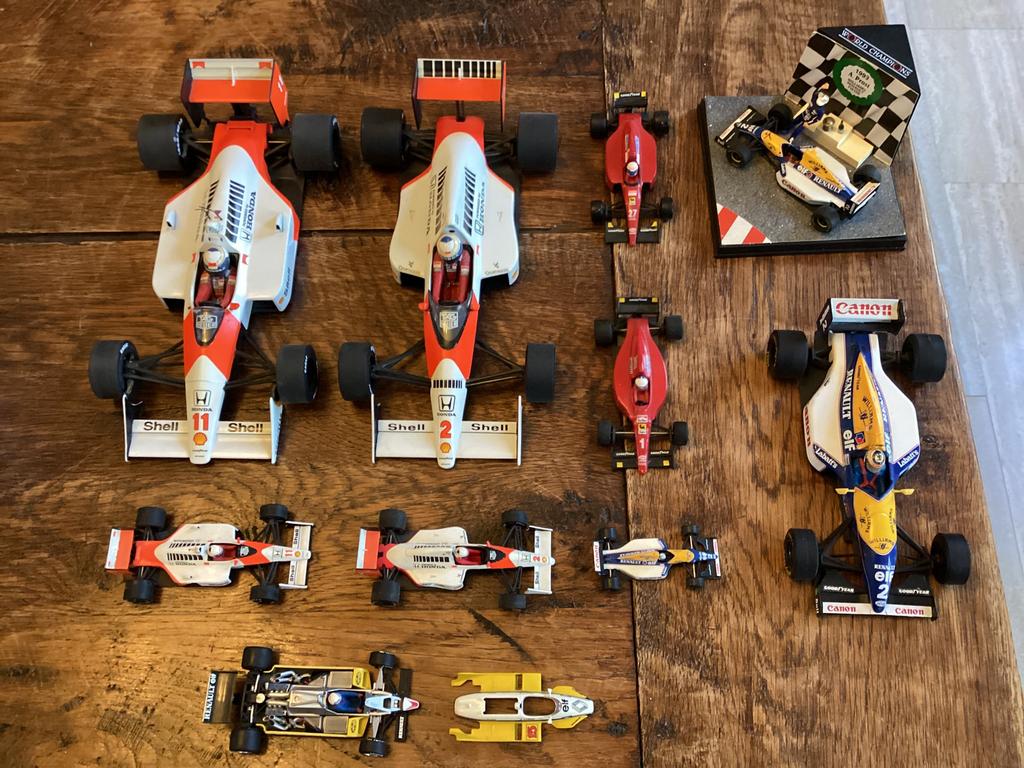 Collection de voitures de F1 Alain Prost, Hobby & Loisirs créatifs, Voitures miniatures | 1:18, Envoi, Comme neuf