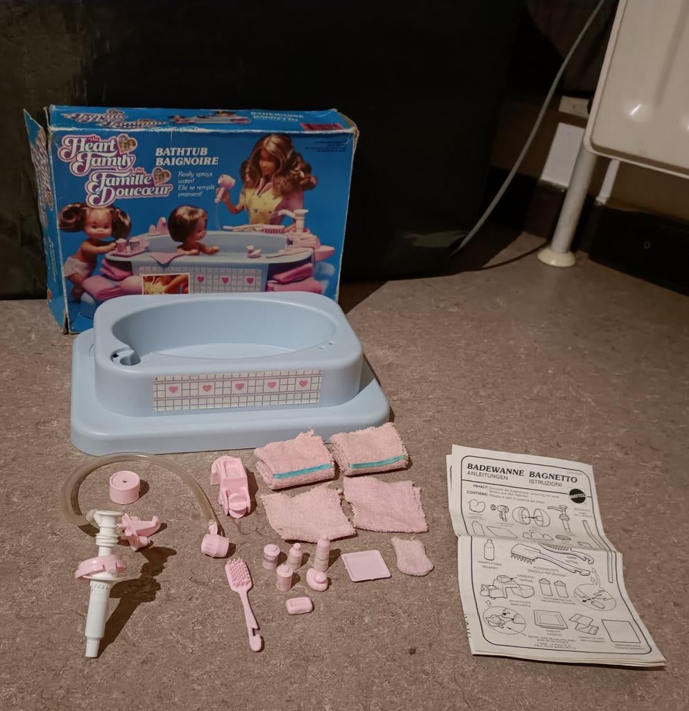 Set de jeu pour baignoire Vintage Heart Family 1987, Enfants & Bébés, Jouets | Poupées, Enlèvement ou Envoi, Utilisé