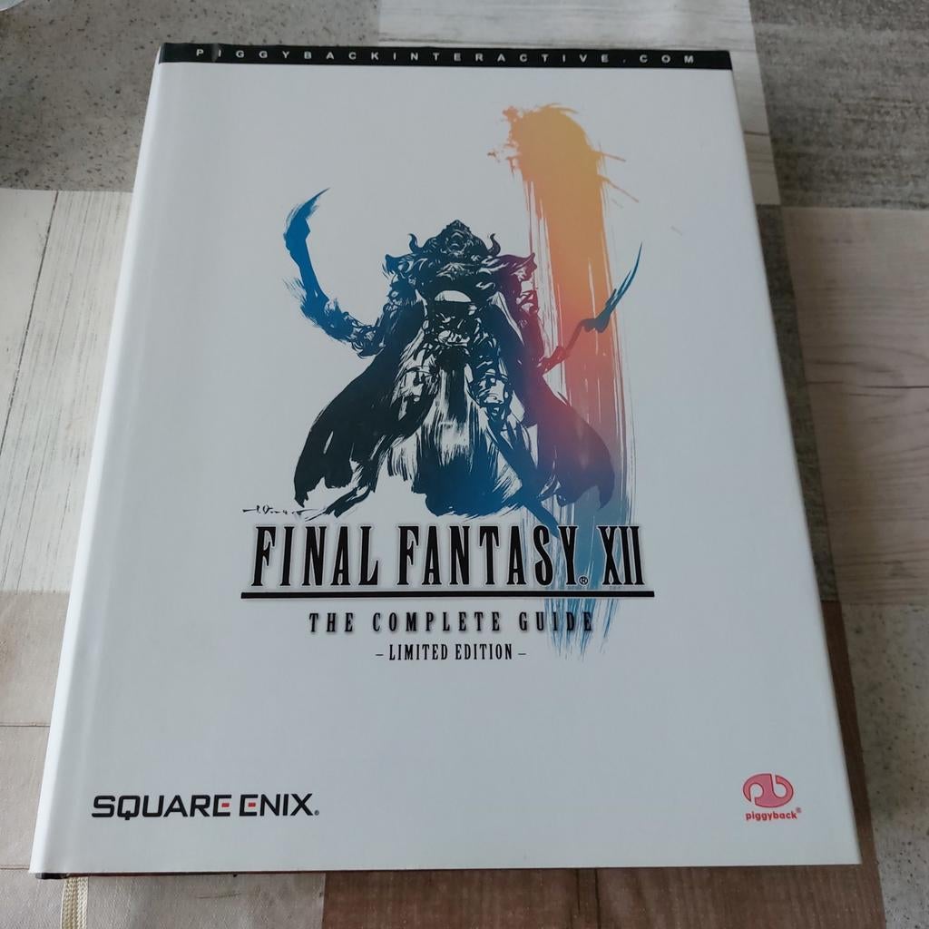 Final fantasy 12 officiele ltd. hardcover guide! Incl. Game!, Ophalen of Verzenden, Zo goed als nieuw