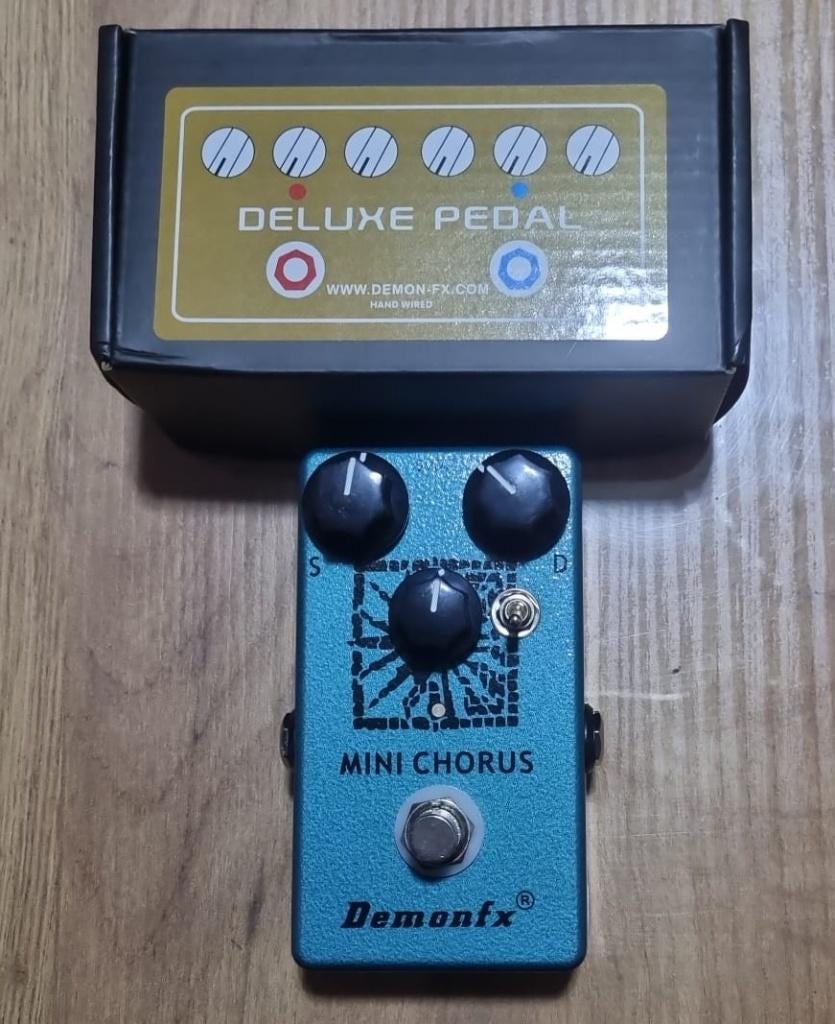 Diverse pedalen, Ophalen of Verzenden, Zo goed als nieuw, Delay of Echo