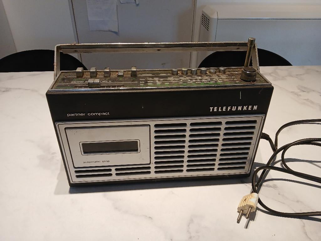 vintage radio met cassette, Enlèvement, Utilisé, Radio