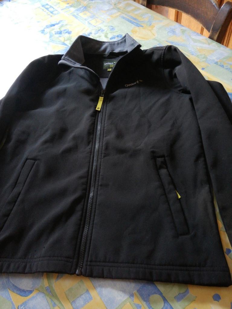 Veste garçon Gelert. Noire. Taille 13 ans., Ophalen of Verzenden, Zo goed als nieuw, Jongen