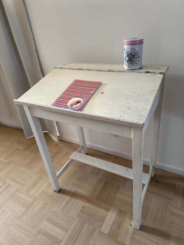 Kinderschoolbankje - lessenaar massief, Enlèvement, Utilisé, Table(s)
