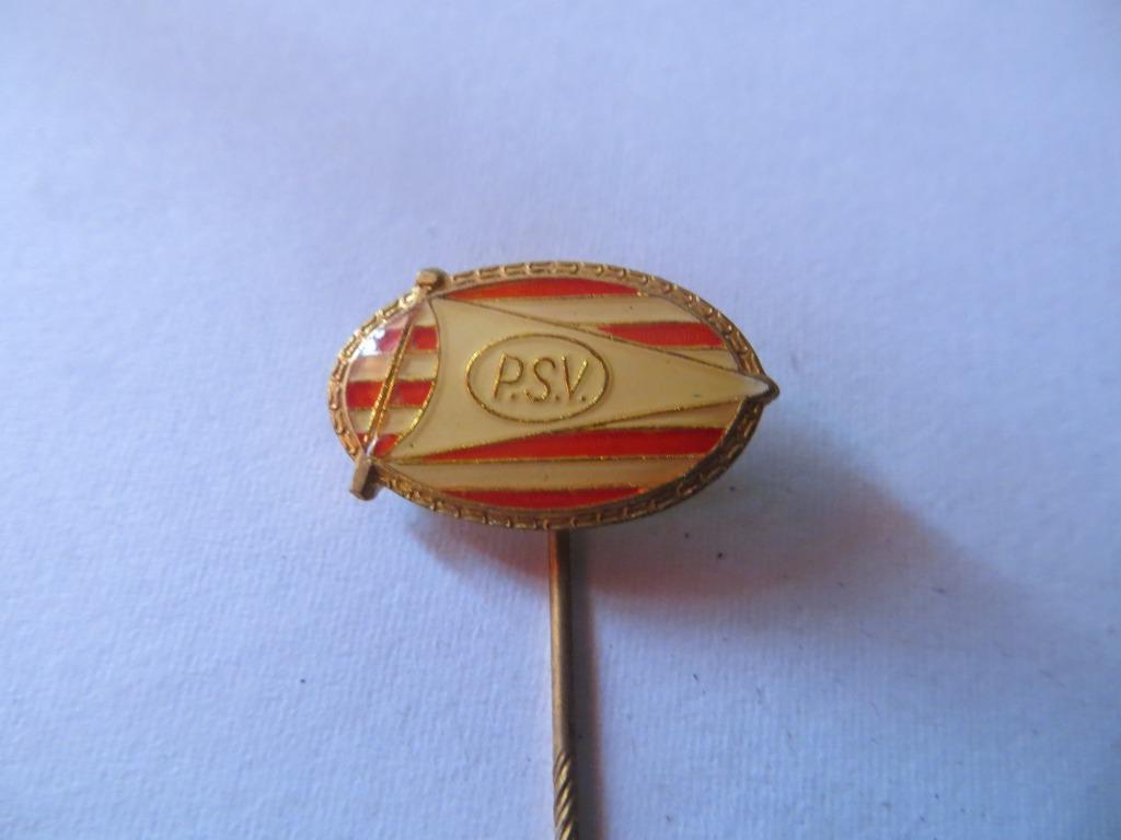 VINTAGE P.S.V. EINDHOVEN , FOOTBALL CLUB ENAMEL PIN BADGE, Envoi, Utilisé, Autres types