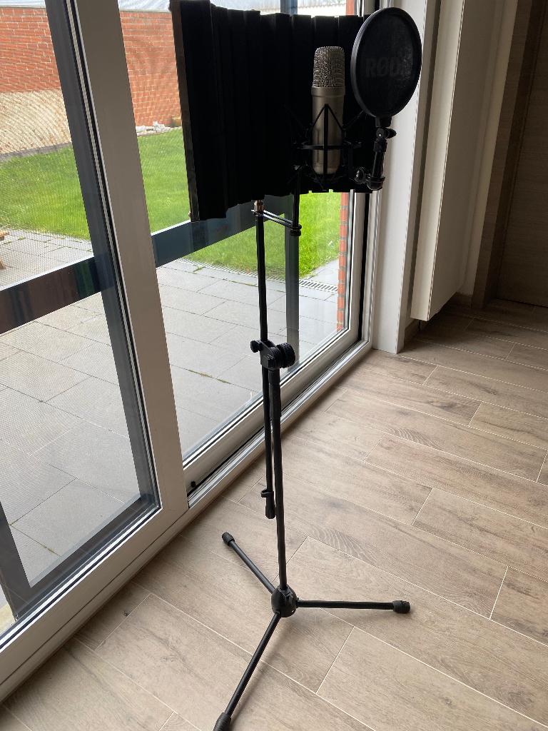 NT1-A Rode incl statief/popfilter/studio sound demper, Ophalen, Zo goed als nieuw, Studiomicrofoon