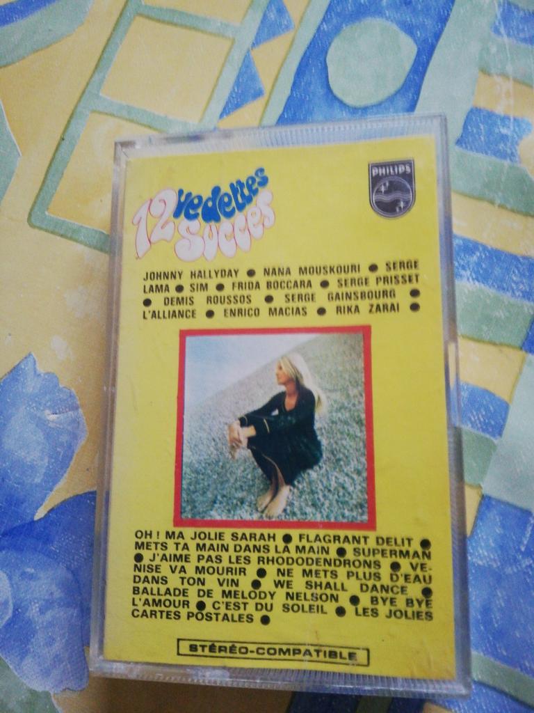 Cassette audio Philips. 12 vedettes 12 succès., Enlèvement ou Envoi, Comme neuf