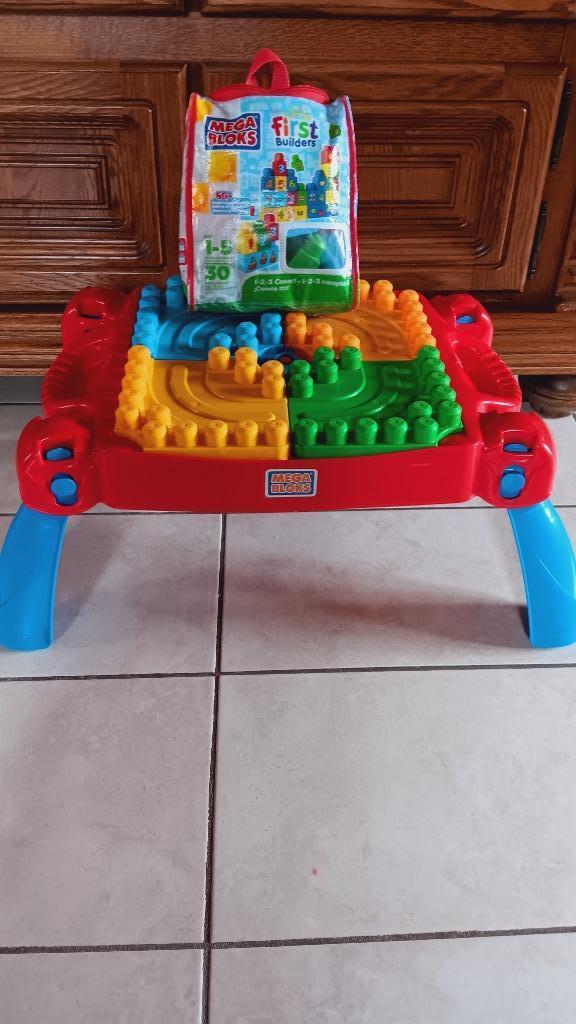 blokkentafel van mega bloks met extra zak blokken, Kinderen en Baby's, Ophalen of Verzenden, Gebruikt, Megabloks