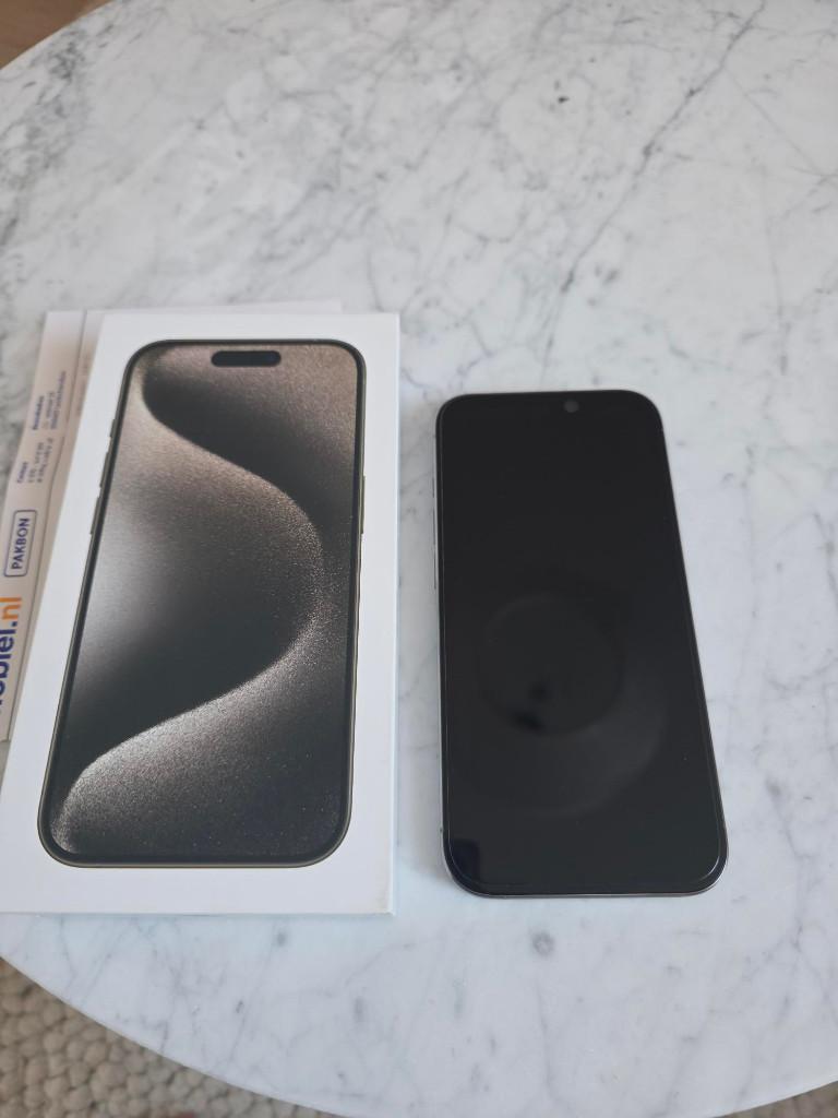 Iphone 15 pro 512 Go en titane naturel en excellent état, Télécoms, Téléphonie mobile | Apple iPhone, 512 GB, Comme neuf, Enlèvement