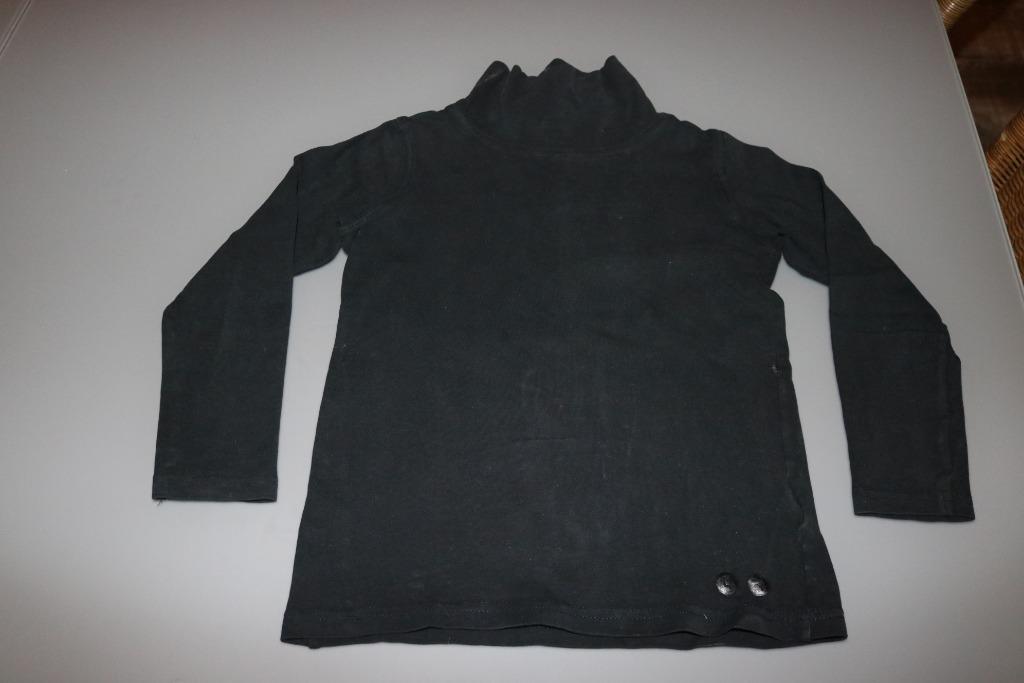 zwarte trui met kraag maat 122, Ophalen of Verzenden, Zo goed als nieuw, Jongen of Meisje, Shirt of Longsleeve
